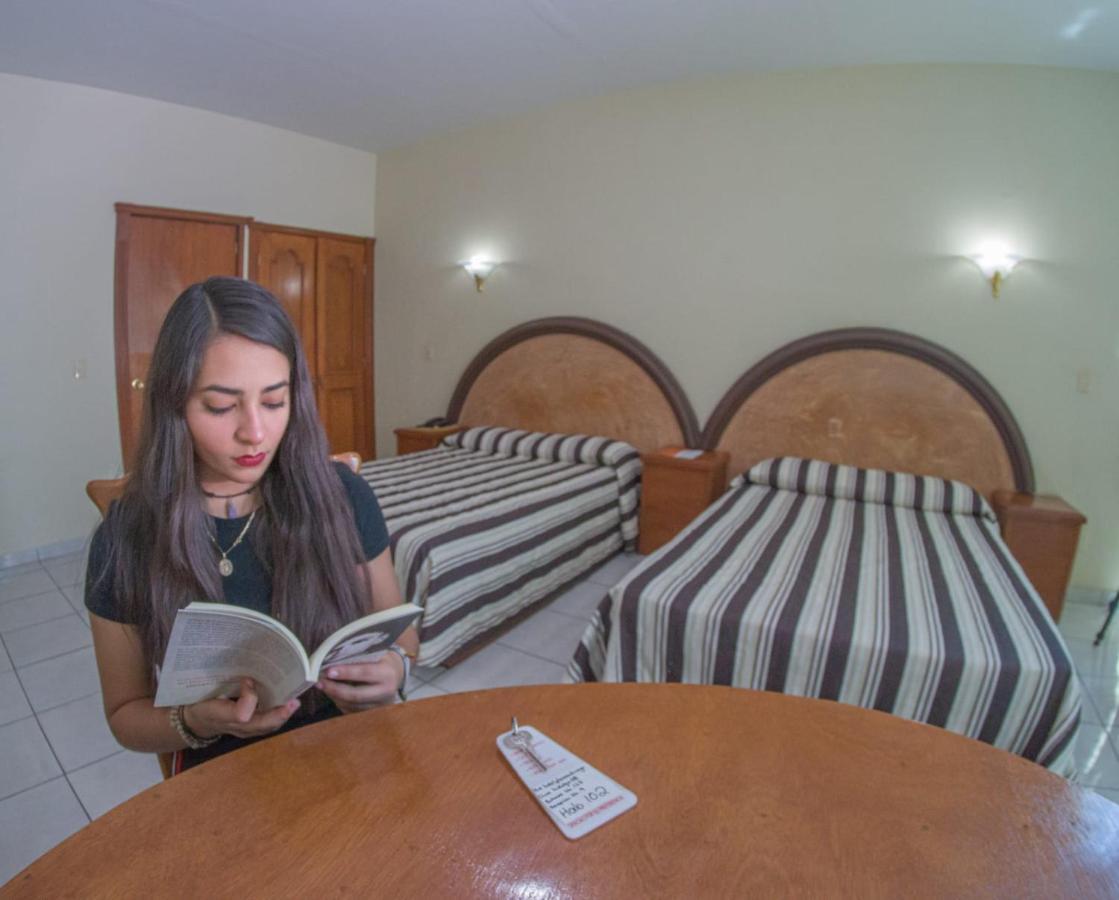 Hotel Plaza Sahuayo Extérieur photo