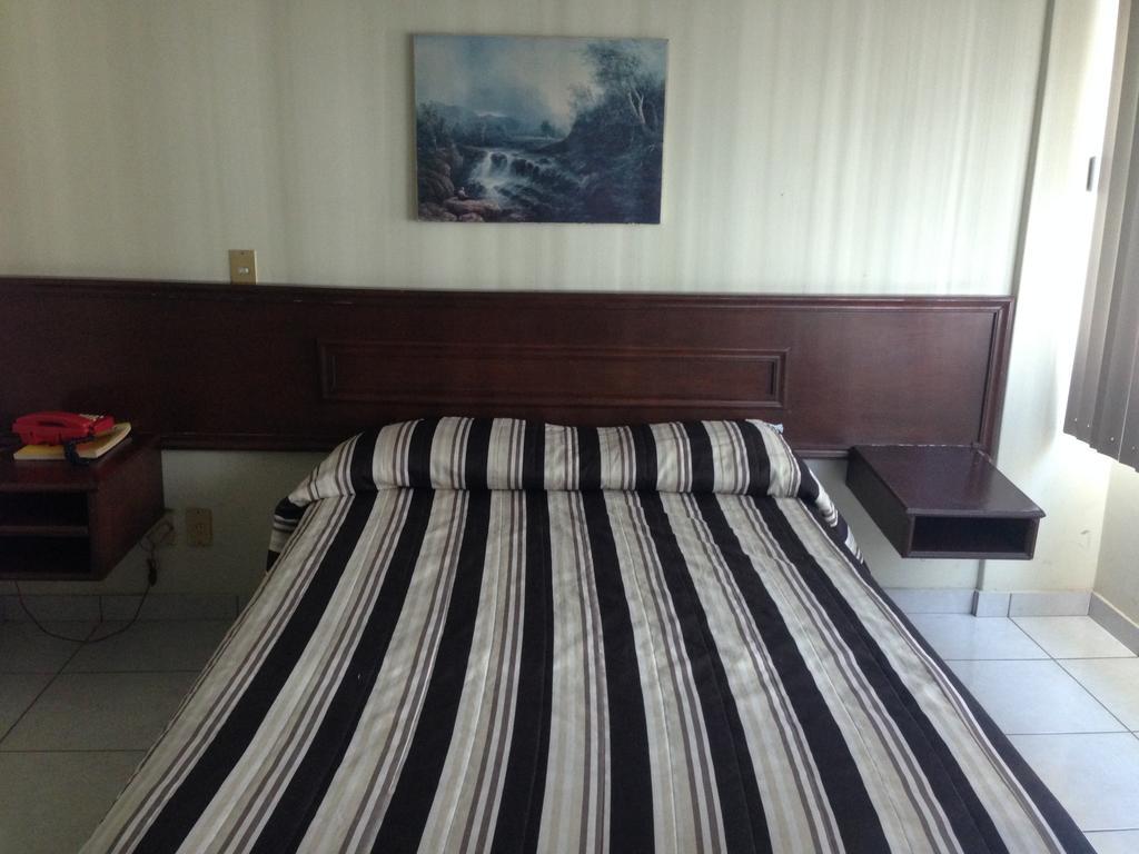 Hotel Plaza Sahuayo Extérieur photo