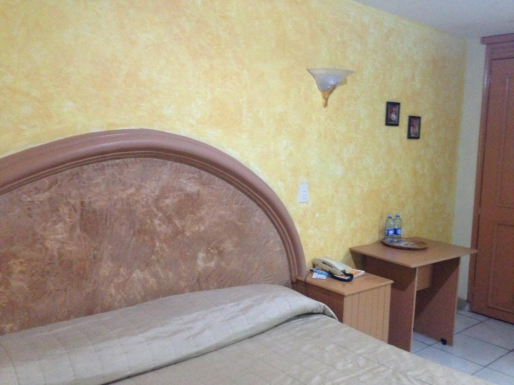 Hotel Plaza Sahuayo Extérieur photo