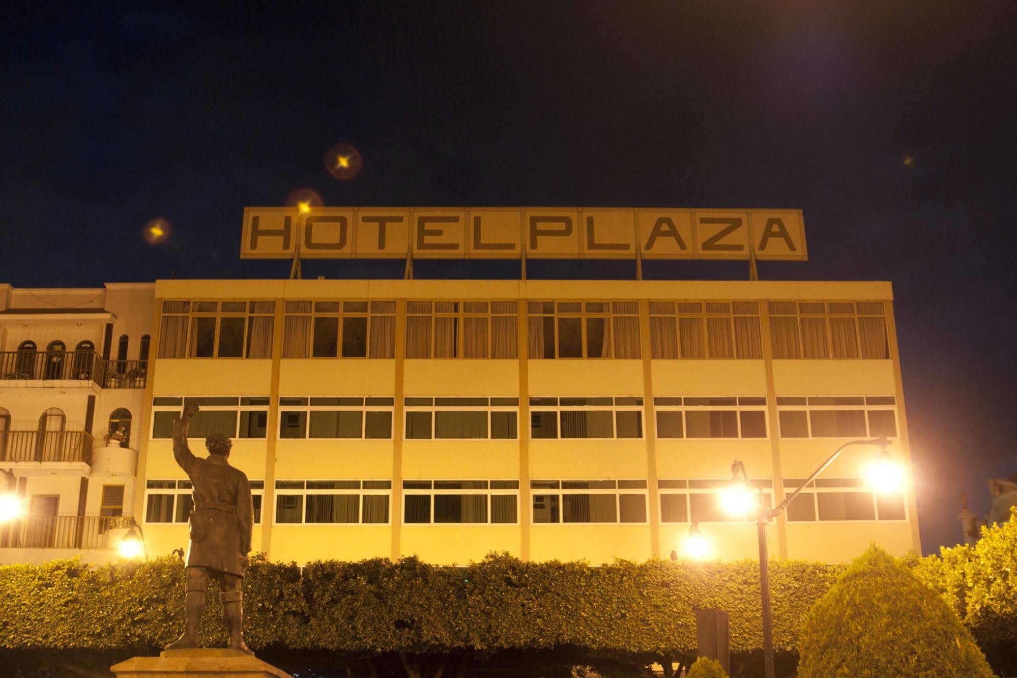 Hotel Plaza Sahuayo Extérieur photo